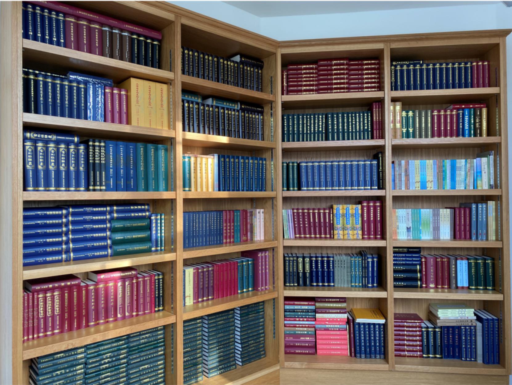 漢學院圖書館啟用