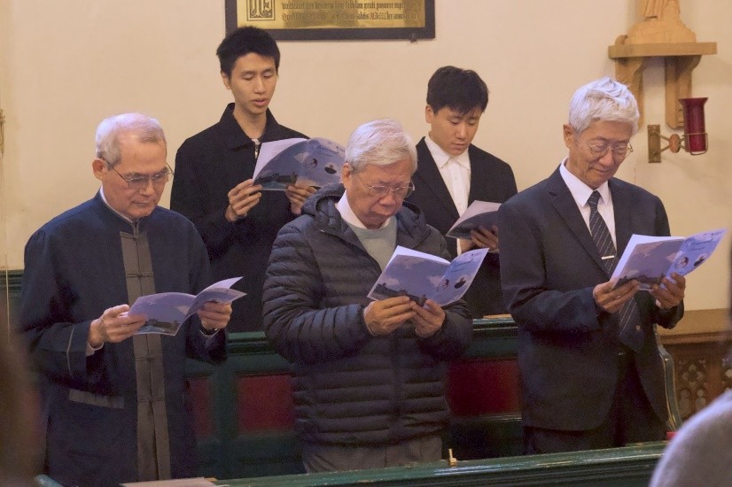 師父上人與周故院長教堂追思會02